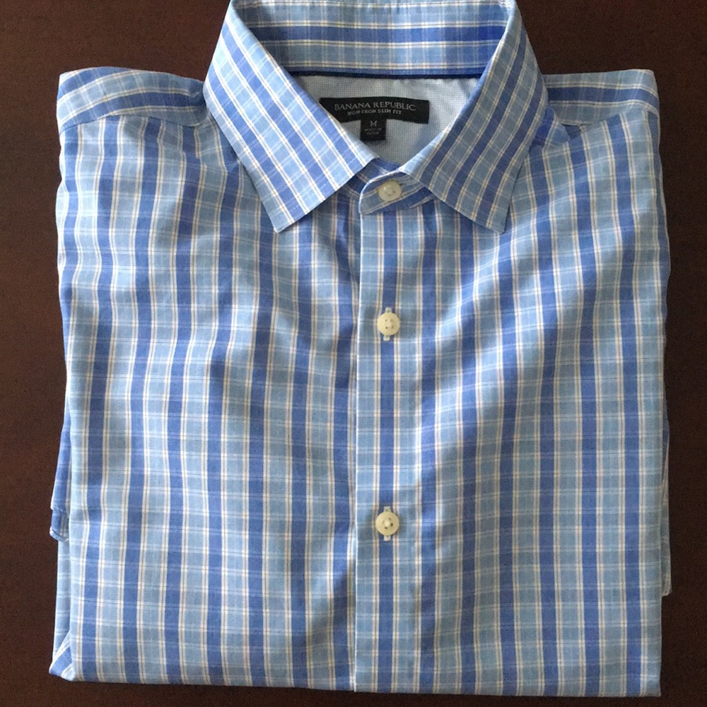 Banana Republic Men’s Slim Fit Medium Button-Up